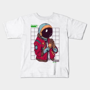 Spaceman Vaporwave Urban Cool Style Kids T-Shirt